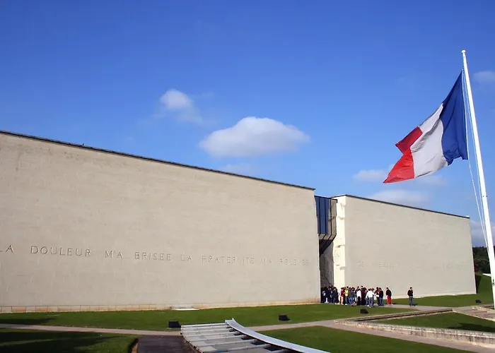 Sphinx Residences - Tempologis Memorial * Caen